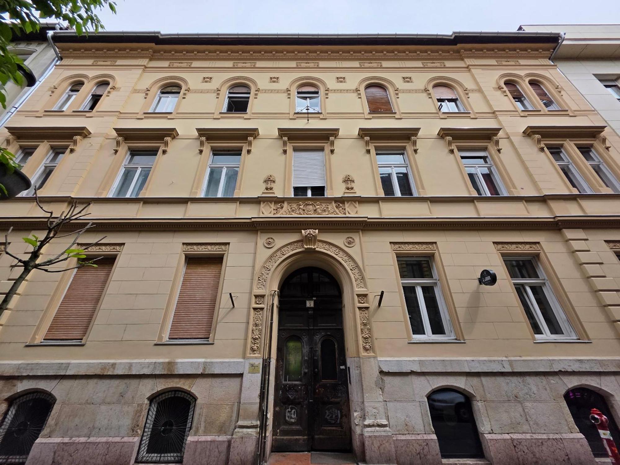 Apartment Artlovers' Flat - Kazinczy Street *
